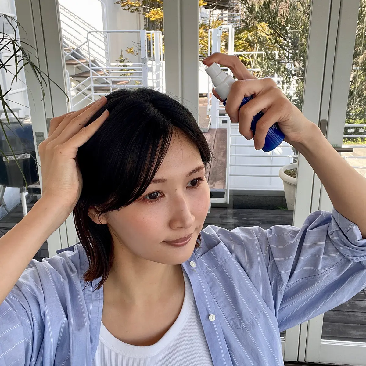 雪肌精　スプレーの仕方