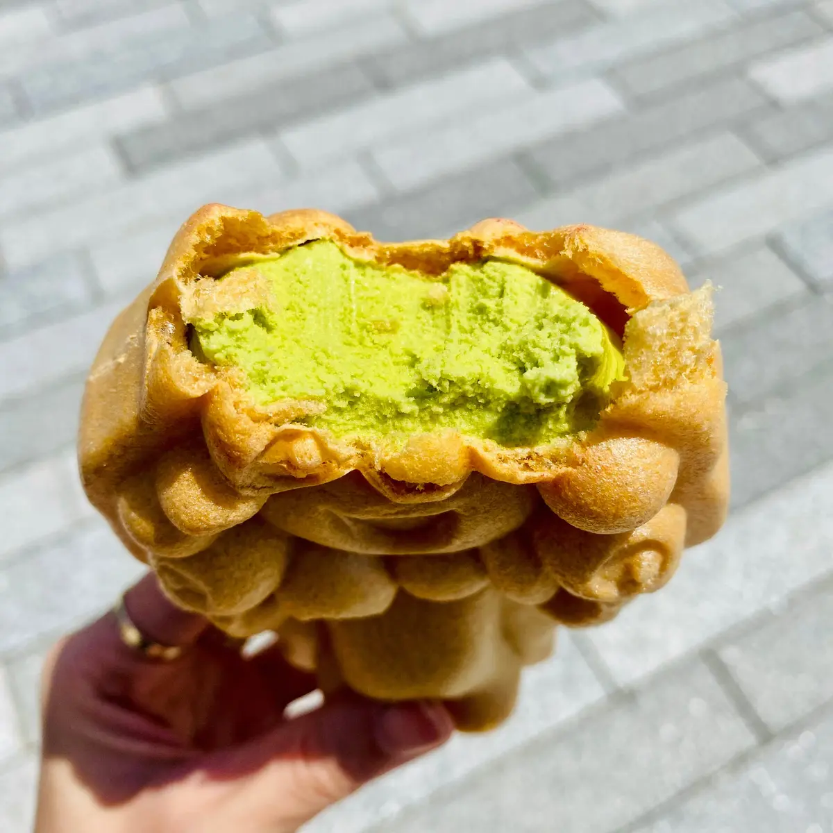 ミャクミャクもなかアイス抹茶味