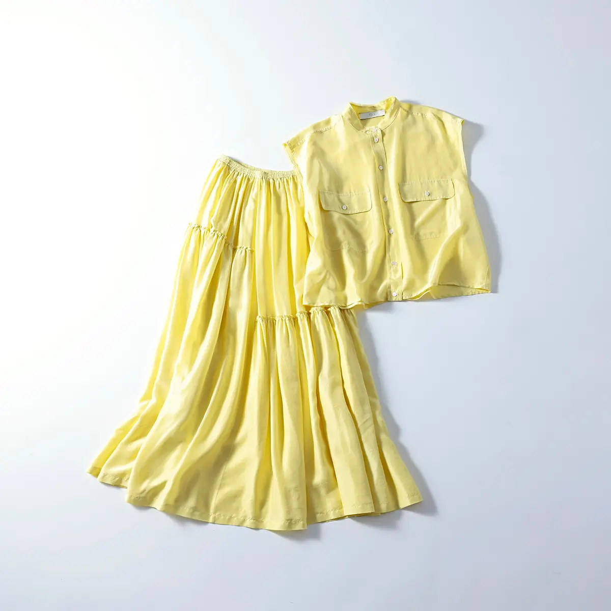 『TELA』イエローブラウス＆スカート
