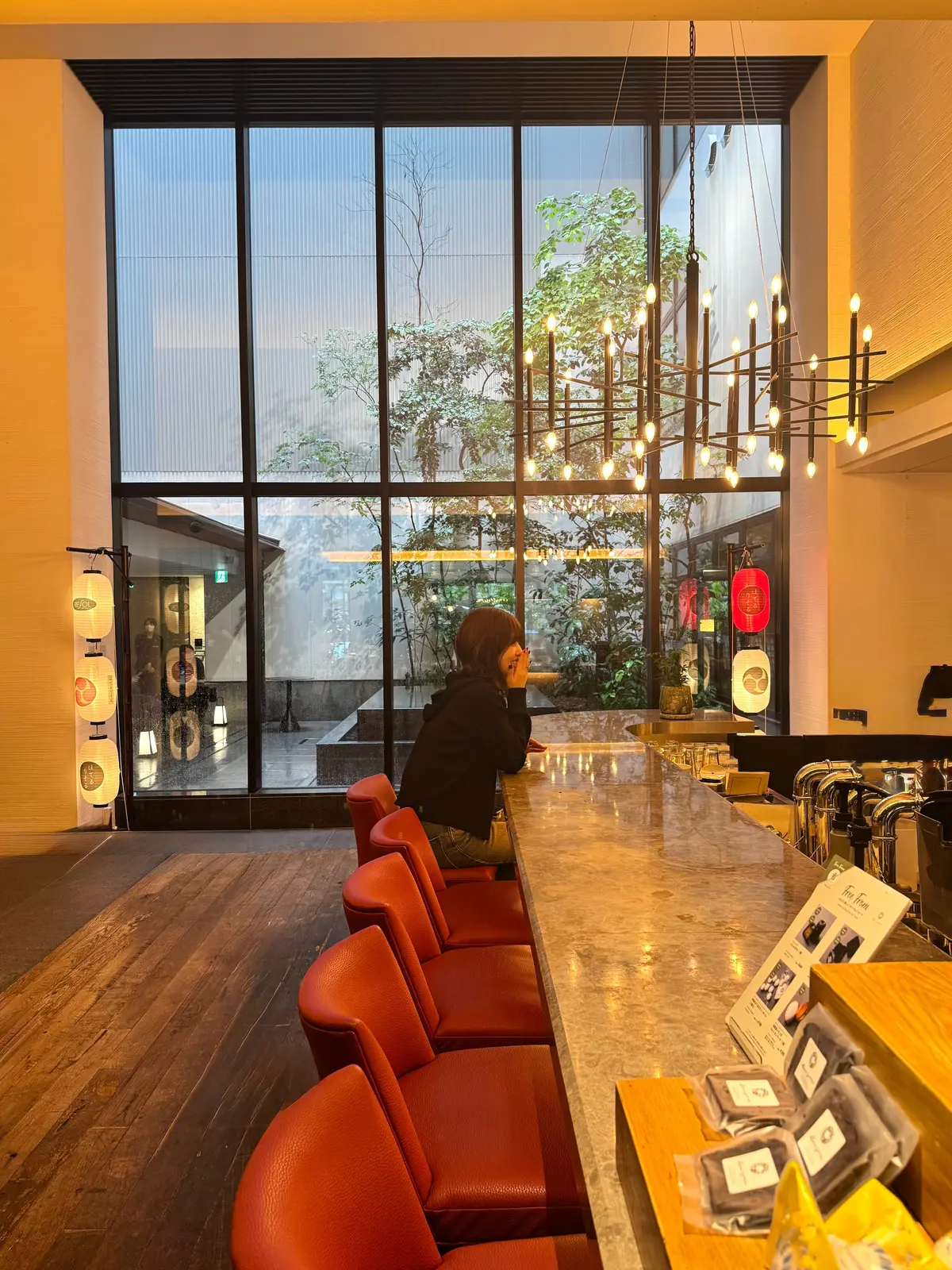 ホテルリソルトリニティ京都　ロビーバー