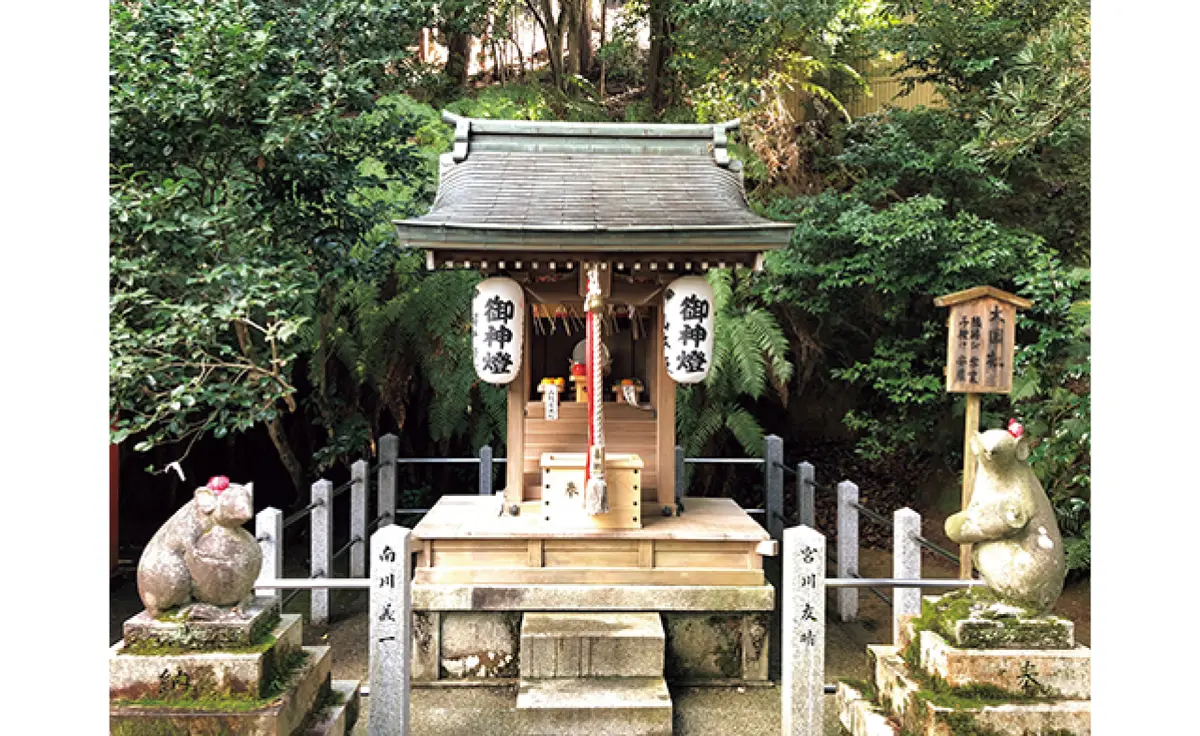 大豊神社 動物の銅像