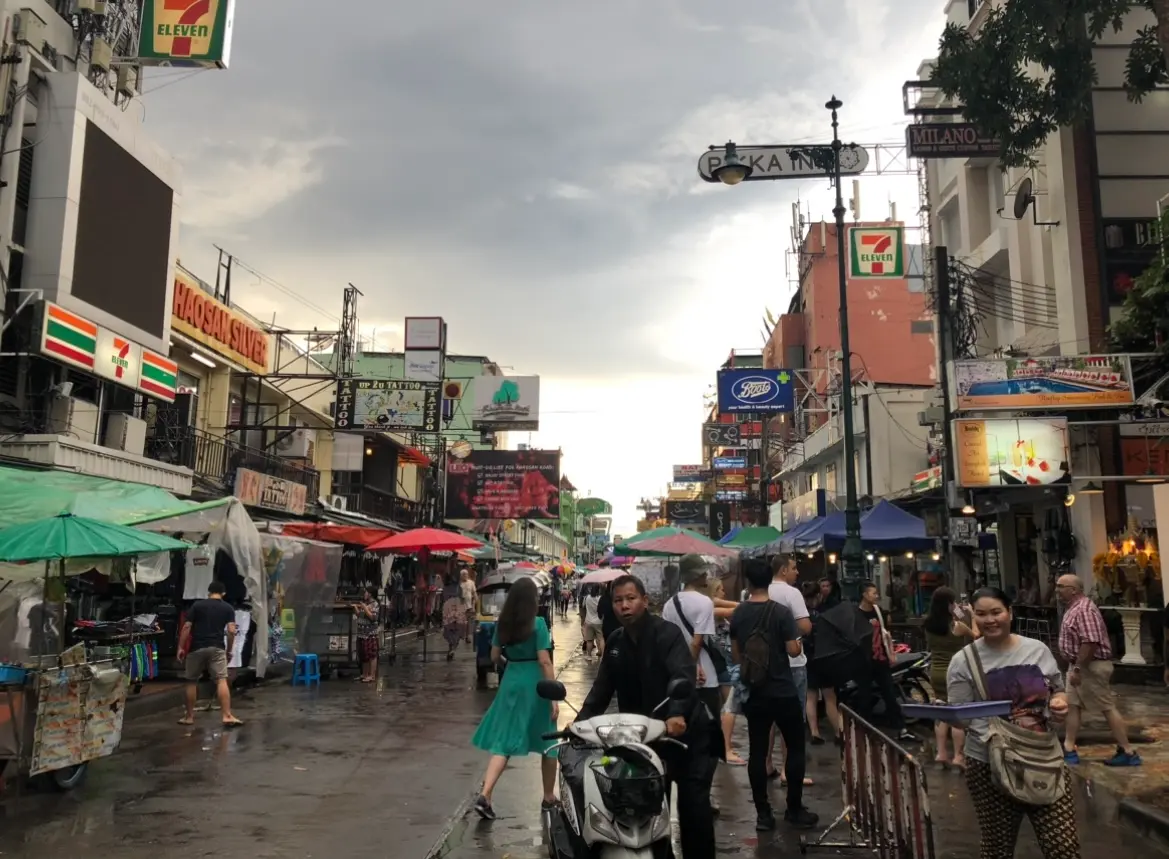 タイ・バンコク「カオサン通り」