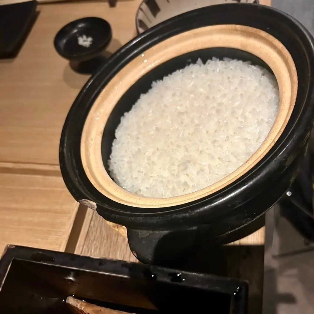 炊き上がった土鍋ご飯