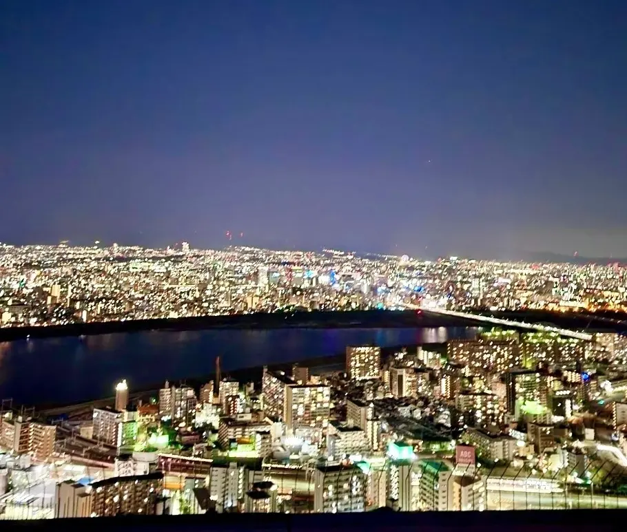 【梅田の夜景を一望】大阪梅田で夜景を見るの画像_3