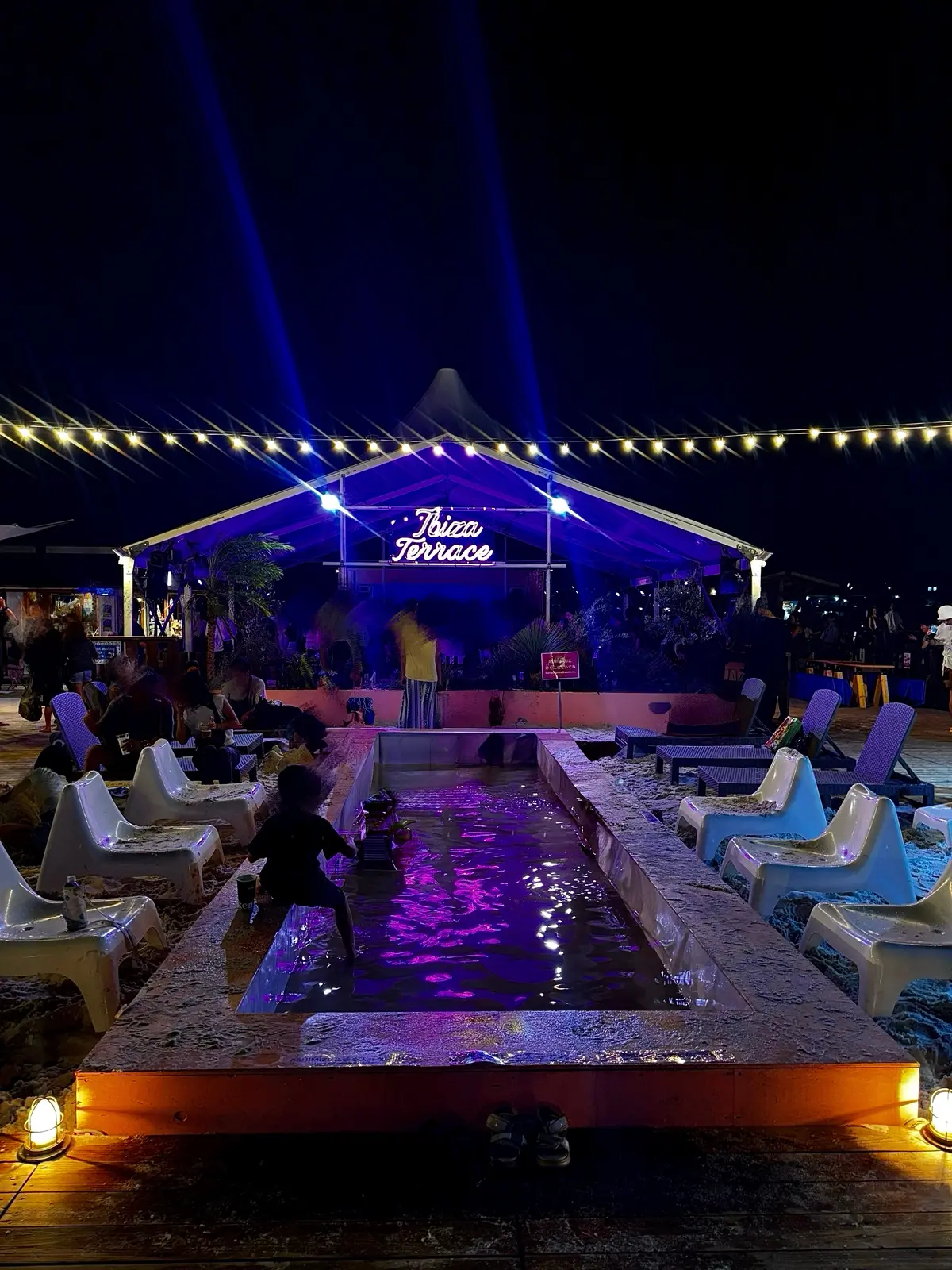 赤レンガ倉庫イベント イビサテラス