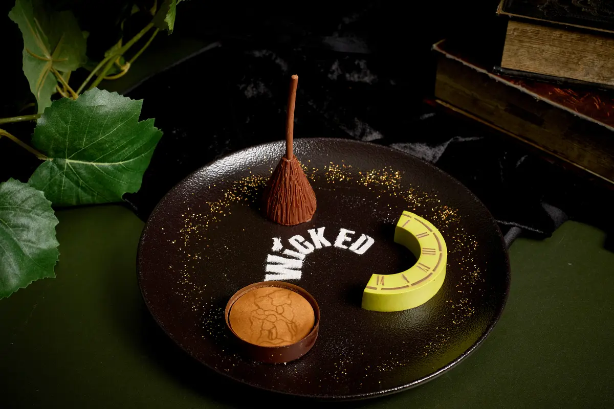 スイーツプレート～『ウィキッド』～