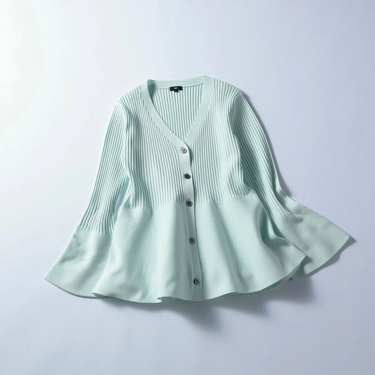 『プラステ』のロングカーディガン