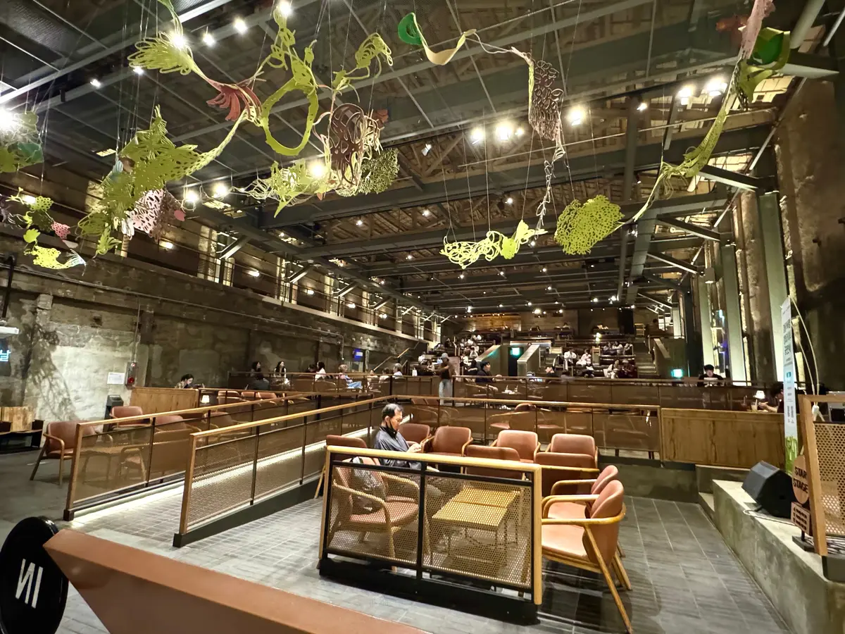 【韓国】劇場跡をリノベしたスタバ！「スタの画像_4