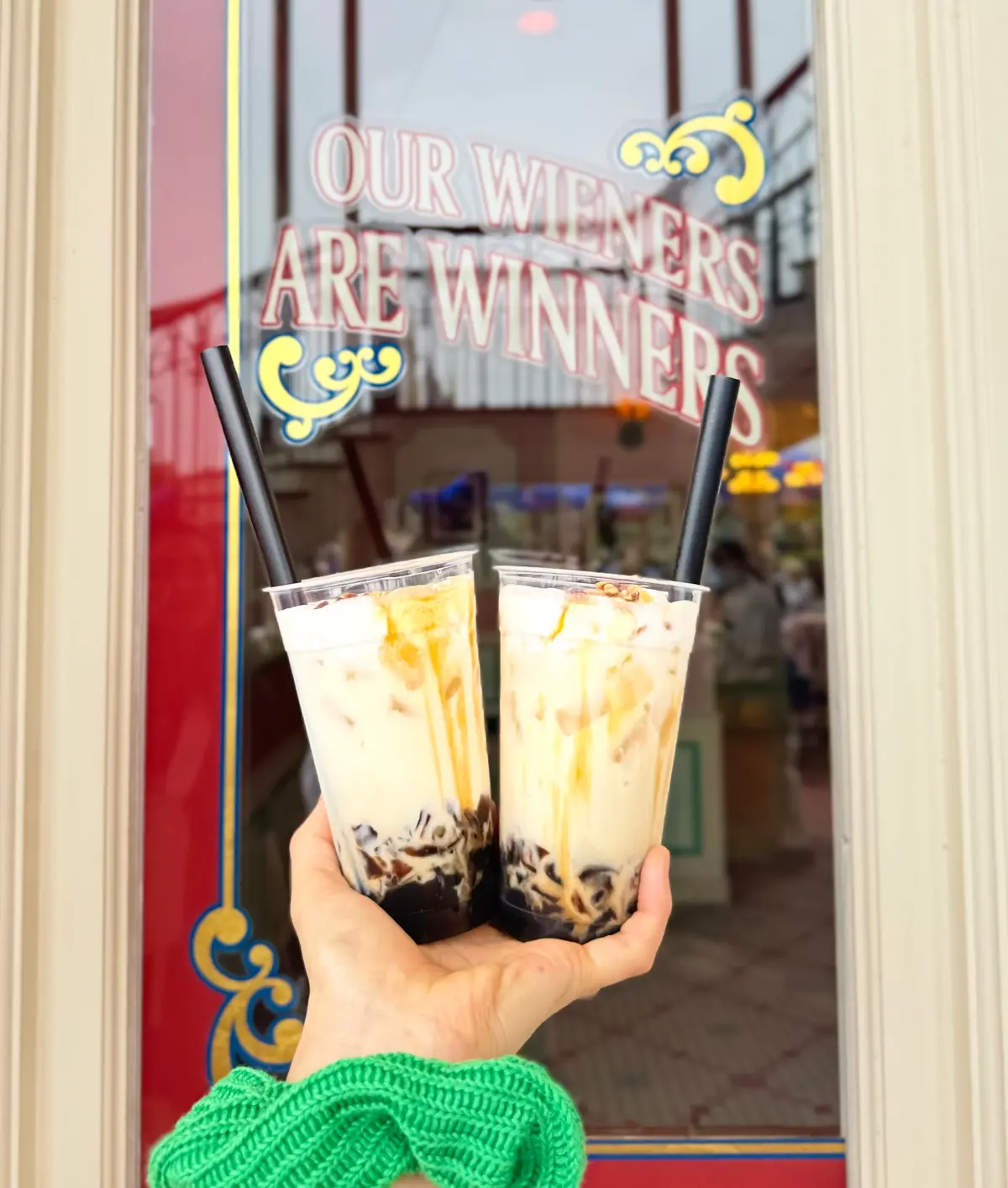 ディズニーランド食べ歩き　ドリンク　ソイミルク&キャラメルドリンク