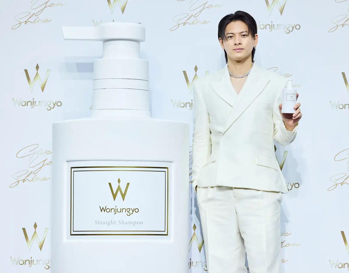 平野紫耀（Number_i）が黒髪＆ストレートヘアで「WonjungyoHair