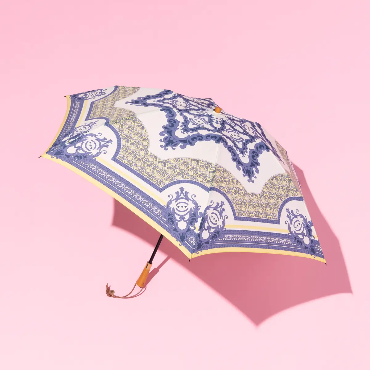 マニプリの日傘の撮りおろし画像