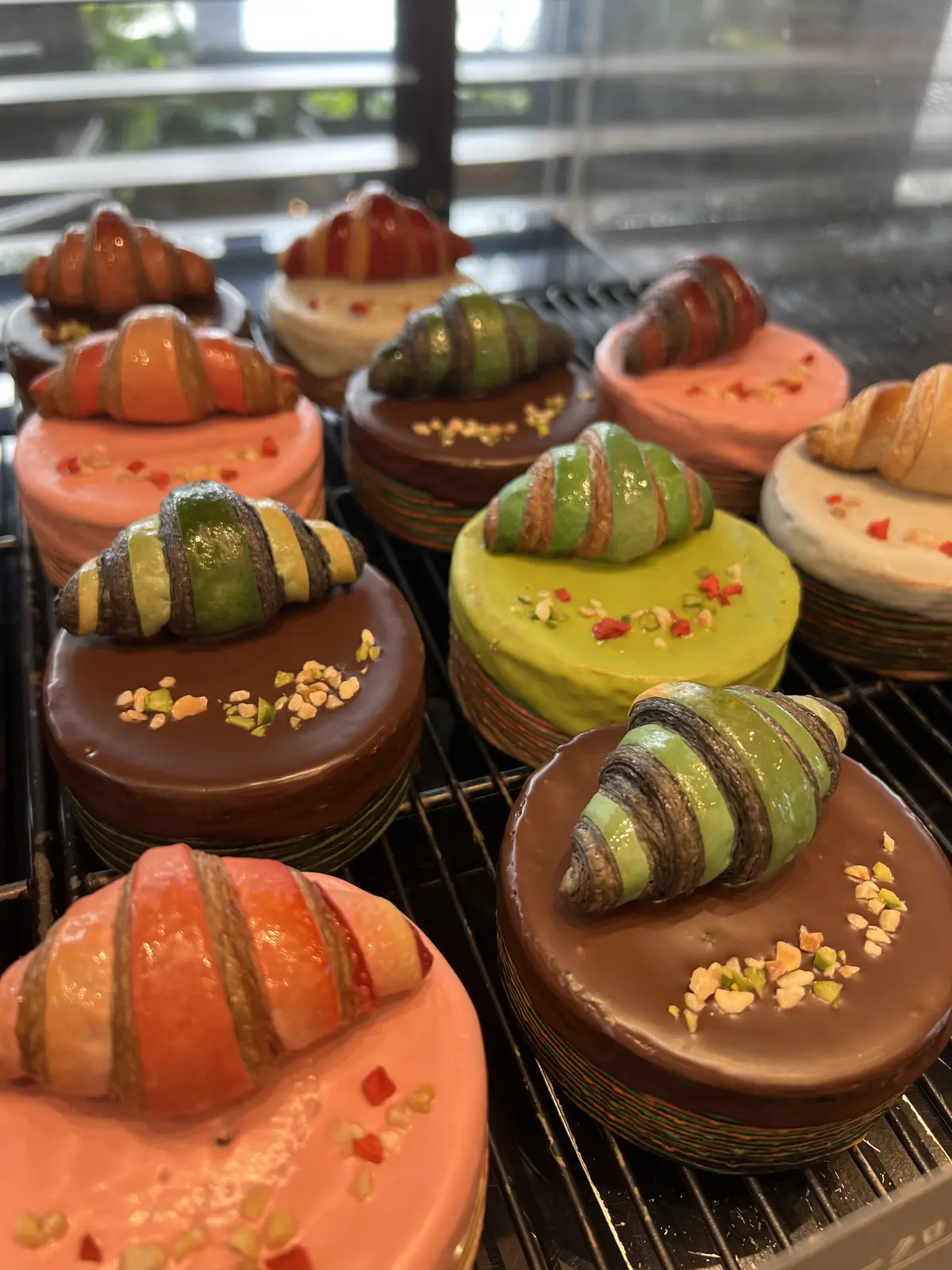 【まるでパンの美術館】売り切れ必至の映えの画像_3