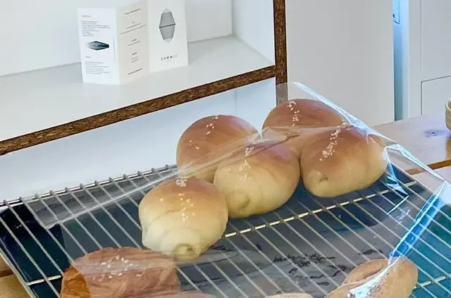 韓国　ソウル　パン屋　ベーカリー　塩パン　소금빵　ソグムパン　SUMMIT