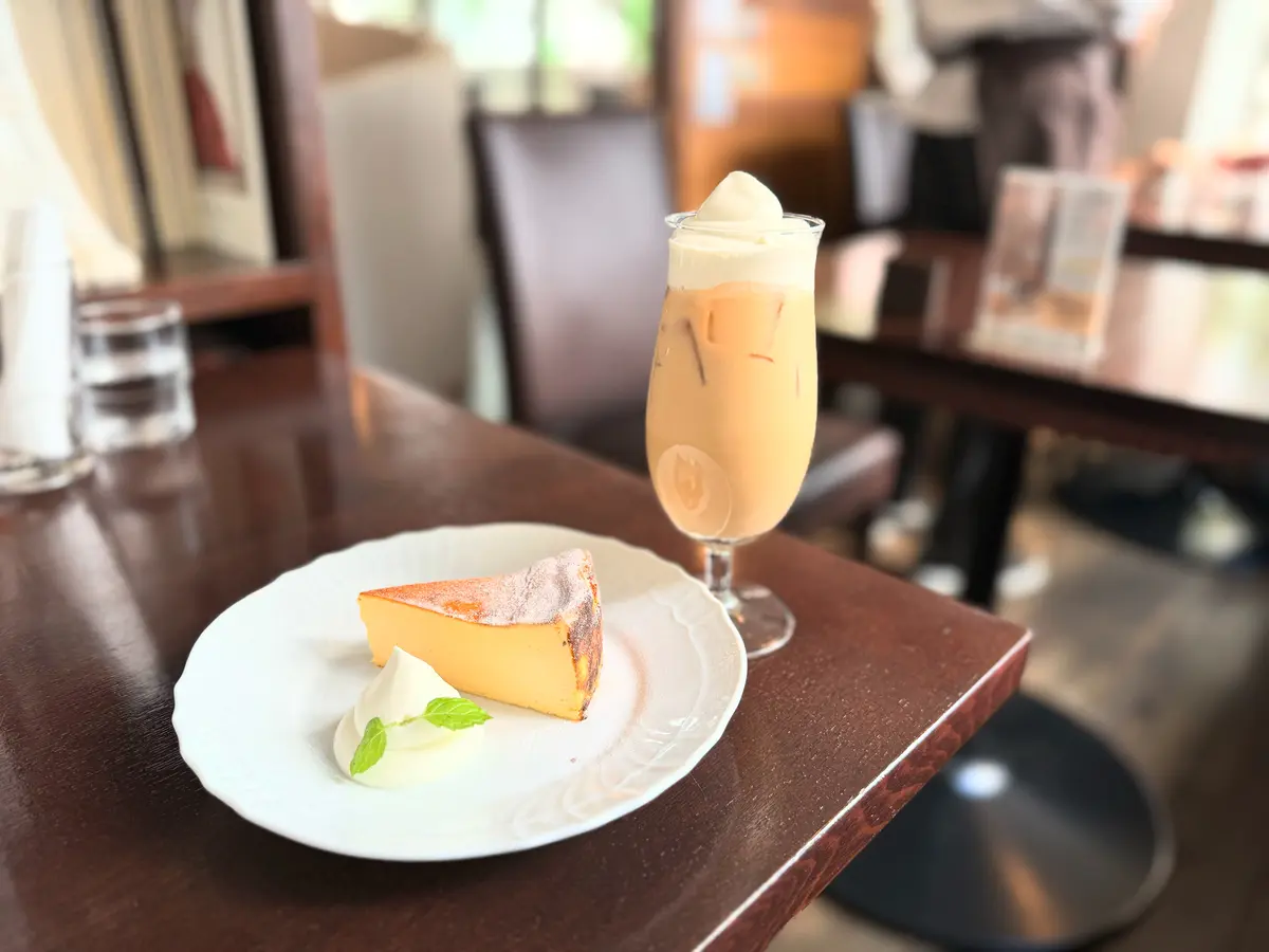 カフェファソン　チーズケーキとカフェオレ