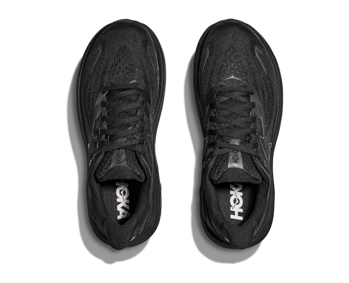 スニーカー　オン　クラウドゾーン