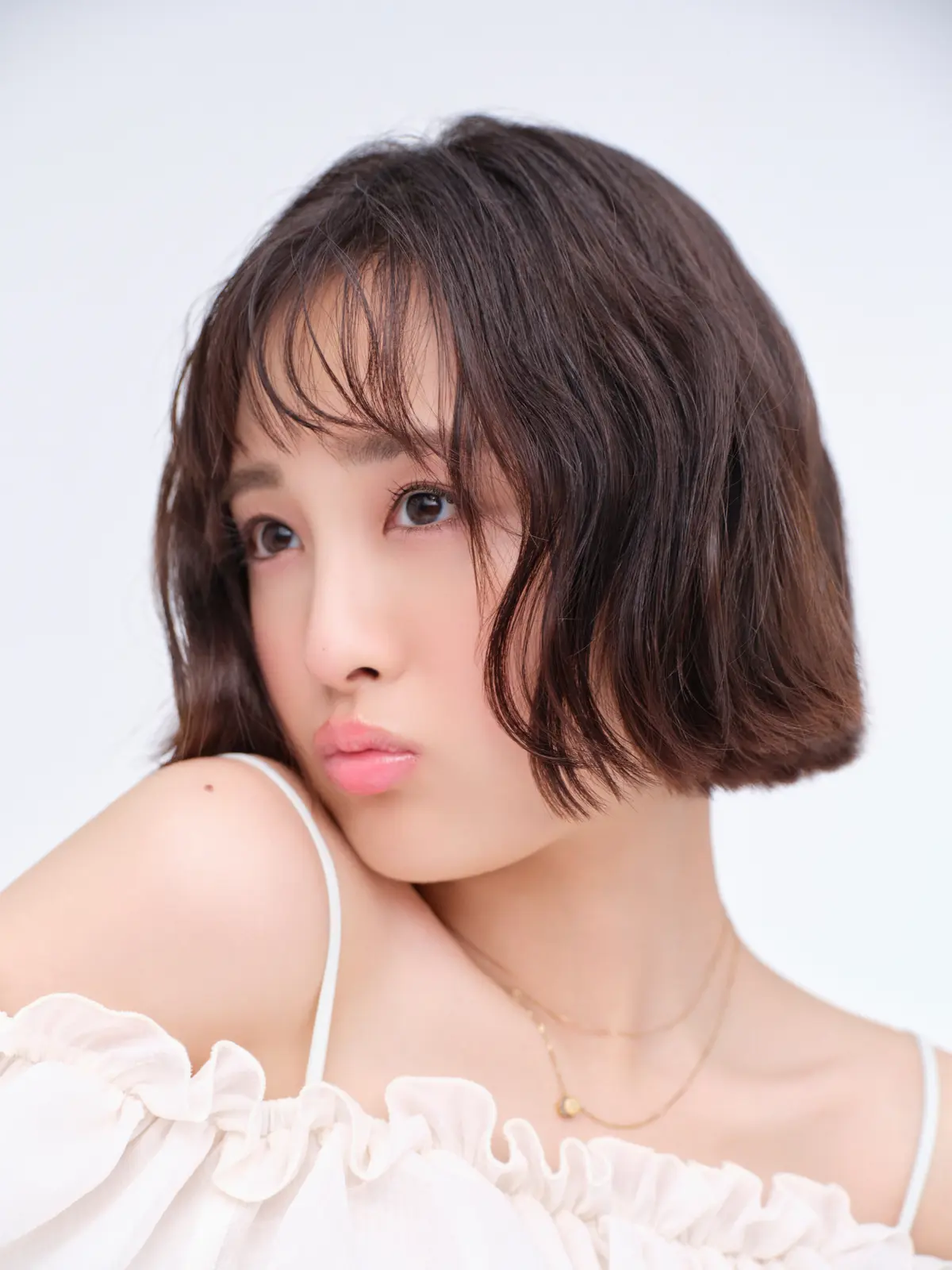 大友花恋　YSLメイク