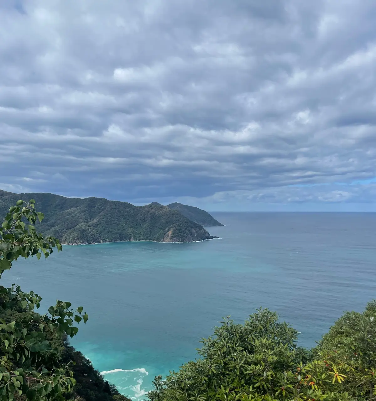 三方五湖に浮かぶ天空のテラス