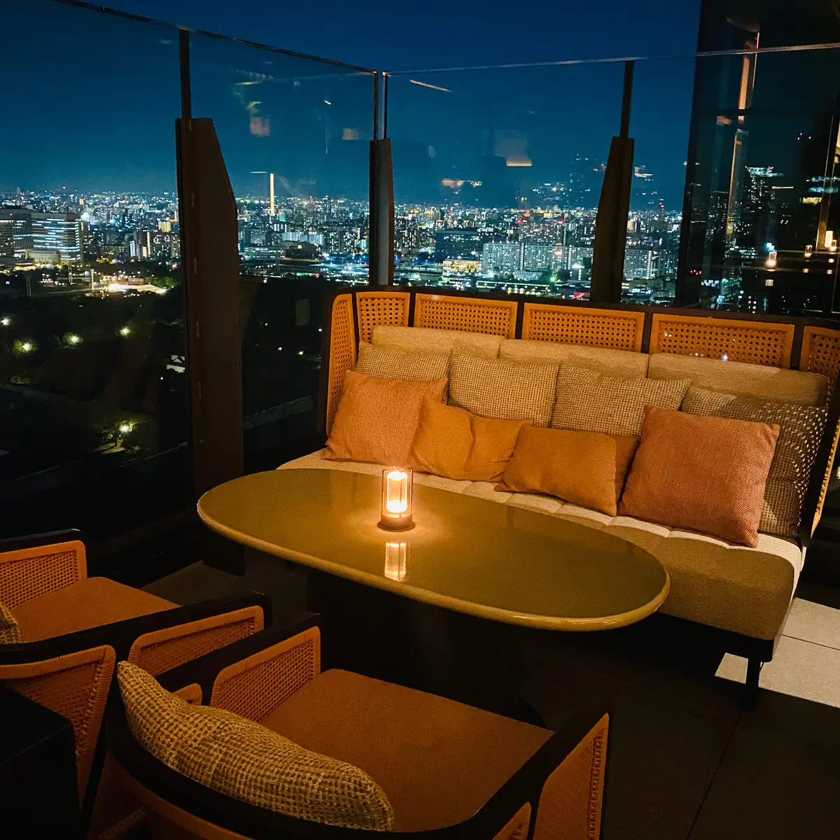 SONATA BAR & LOUNGEのテラス席