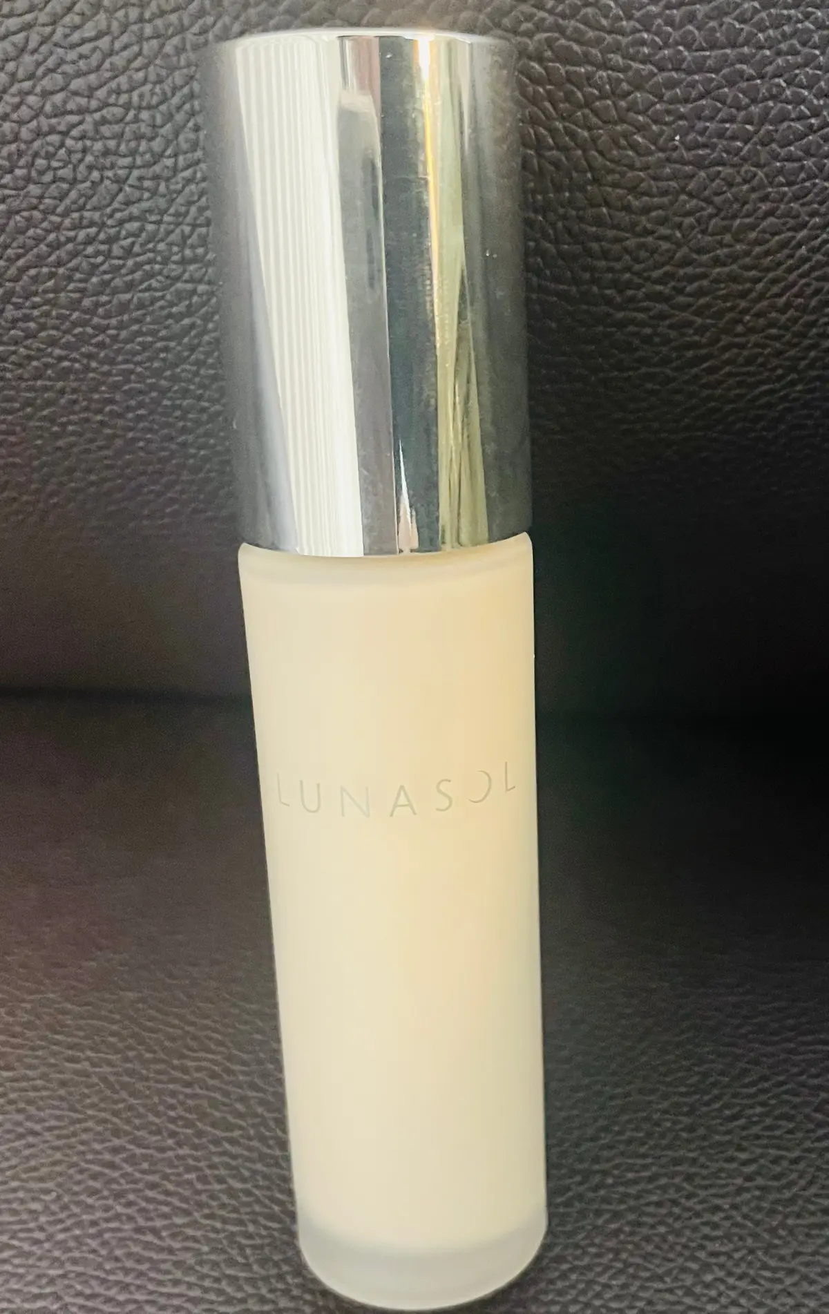 田中みな実さん愛用！話題のルナソルファンの画像_1