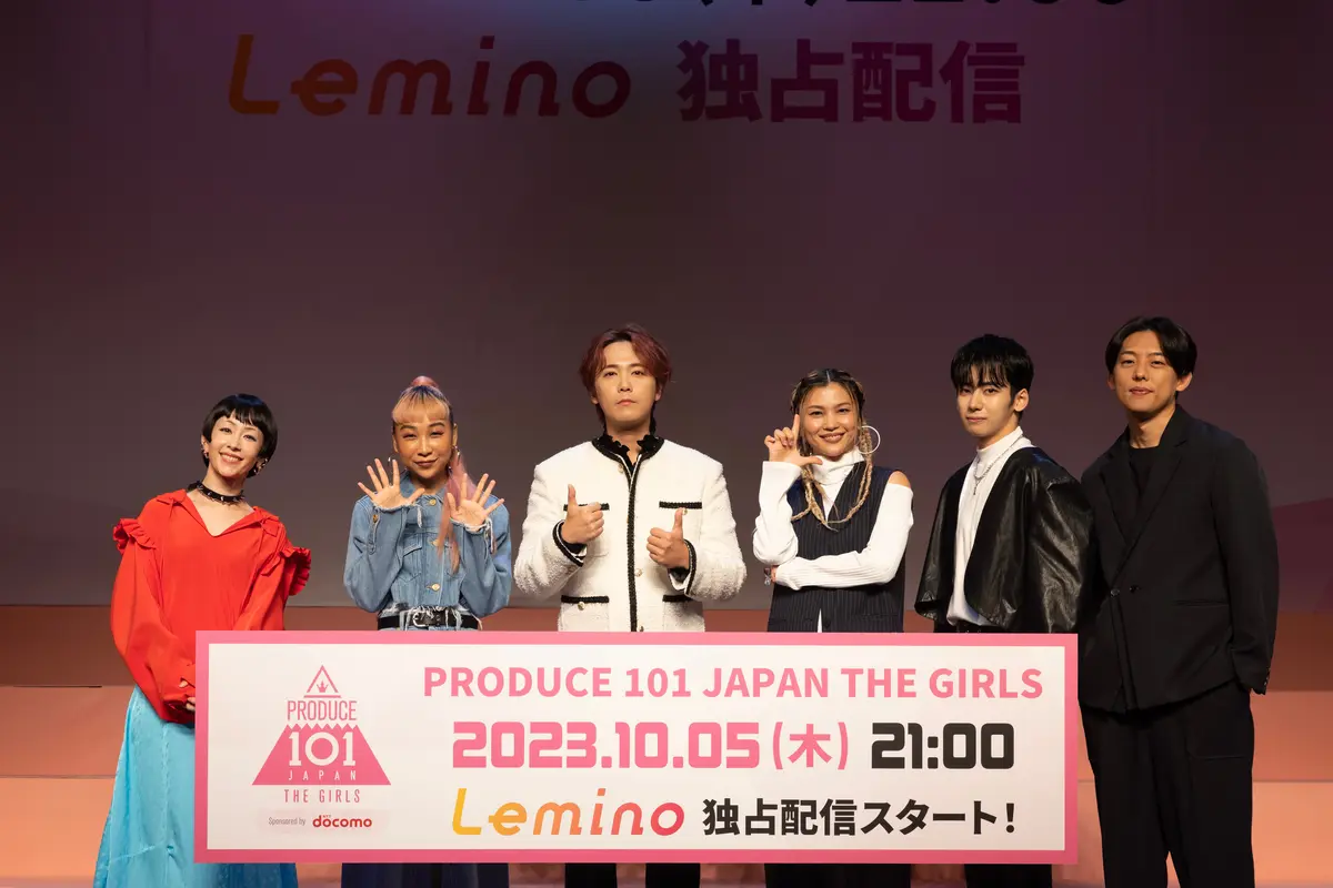 （写真左から）国民プロデューサー代表：木村カエラ、トレーナー：青山テルマ、イ・ホンギ、仲宗根梨乃、YUMEKI、KEN THE 390