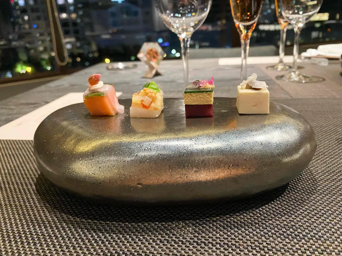 【大阪ホテル】メインは“本日のパイ包み”の画像_27