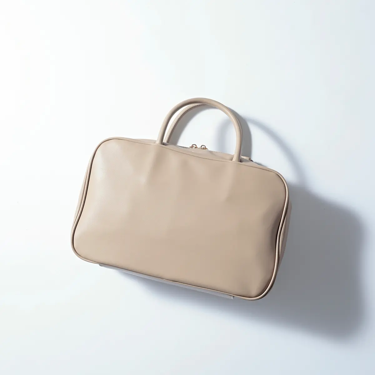 『リエディ』のベージュボストン