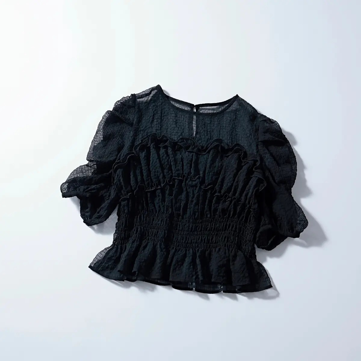 『リリアン カラット』のシアーブラウス