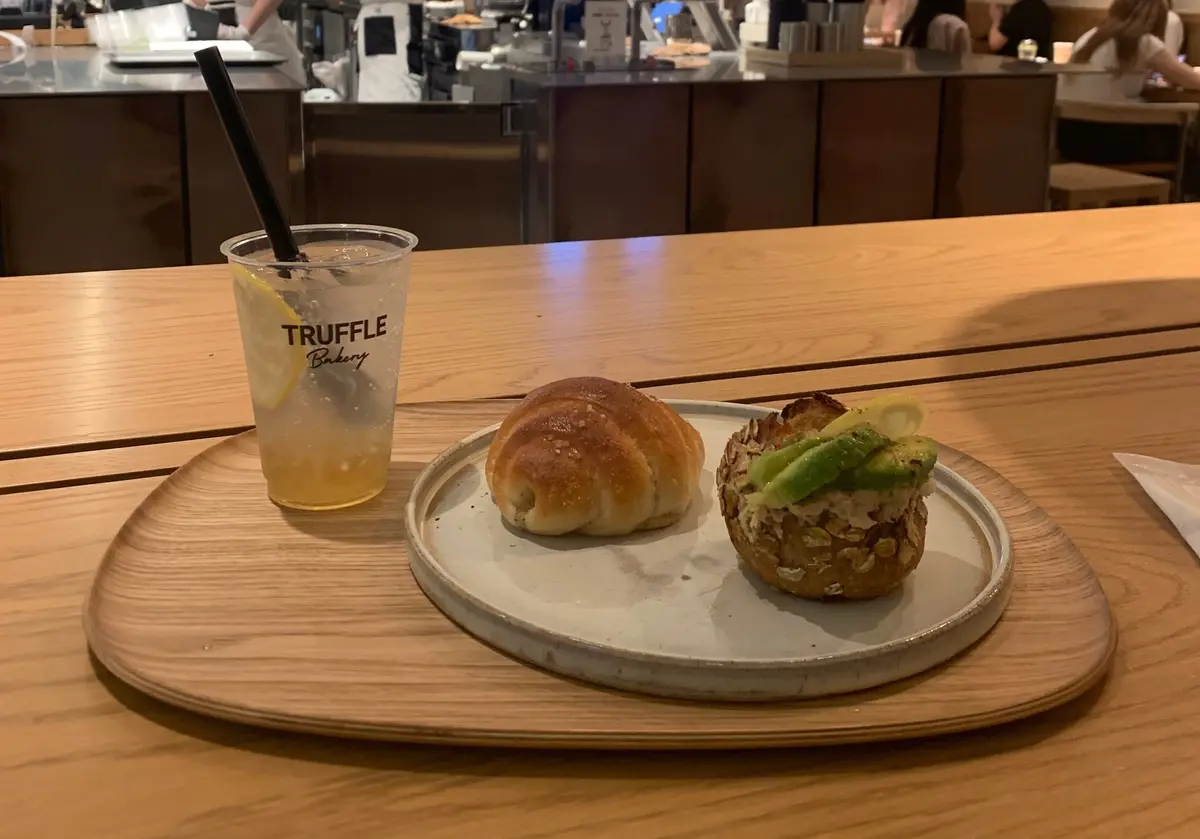 【新宿】駅直結！大人気のトリュフベーカリの画像_3