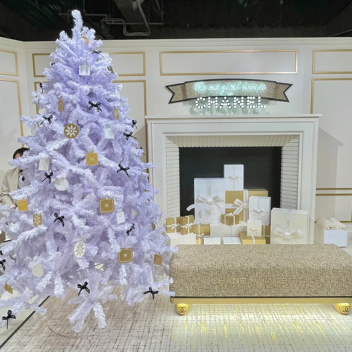 東京・原宿で開催中のシャネル(CHANEL) クリスマス限定コスメイベント「シャネル ウィンターテイル」