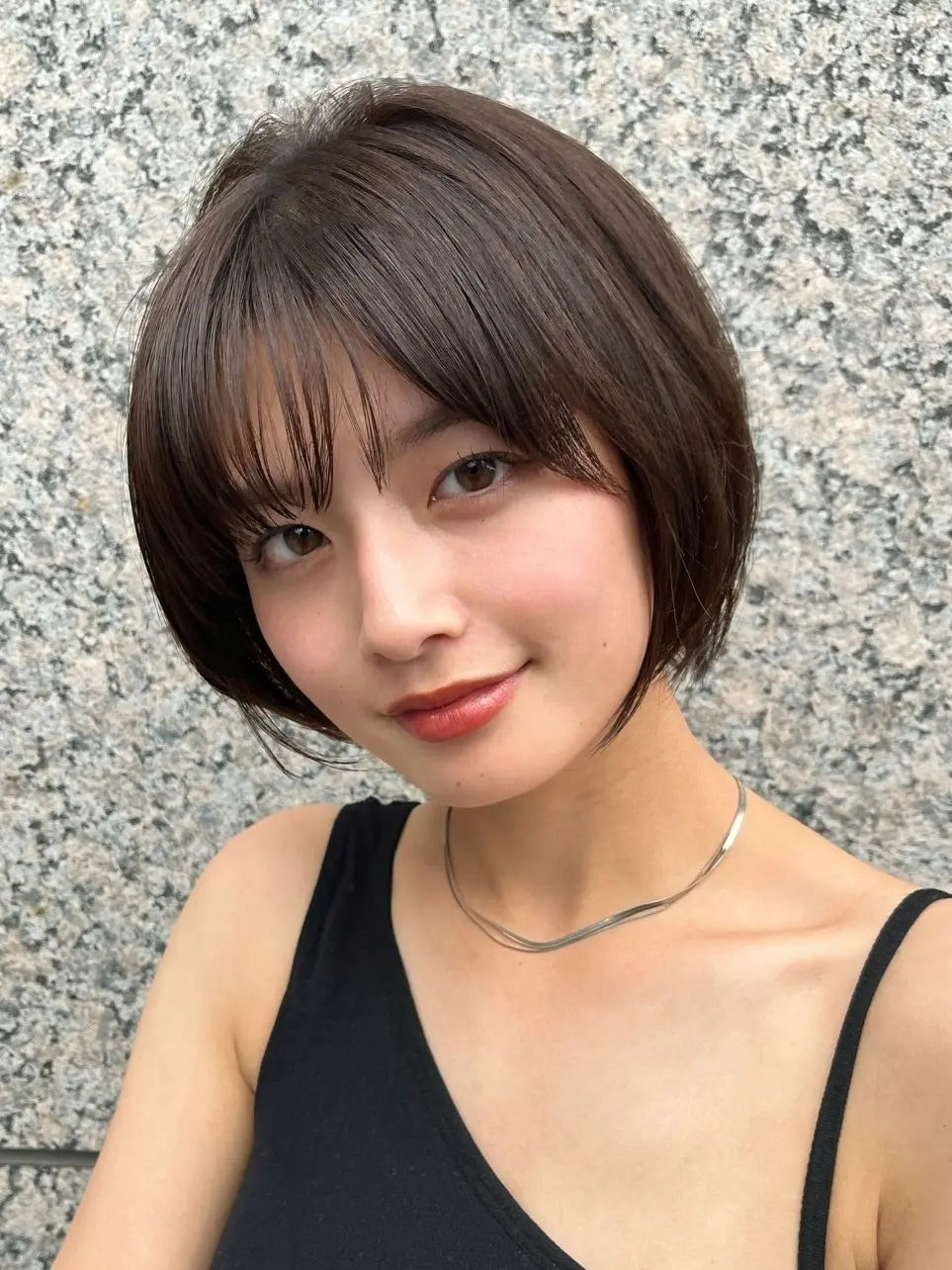 レイヤーショートボブ　フロント