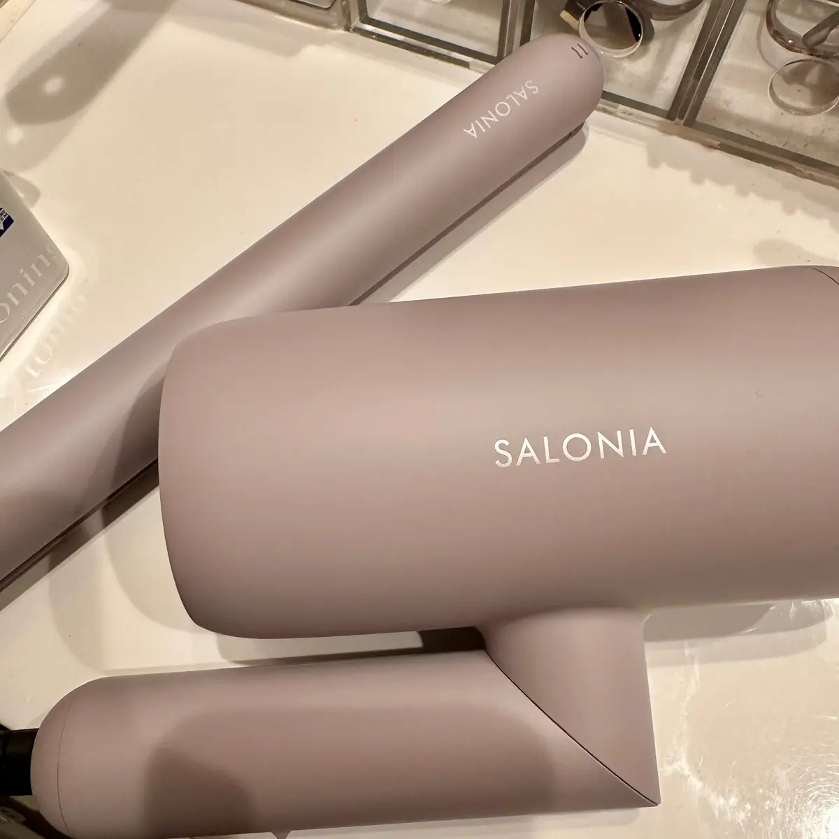 【SALONIA】 高機能プレミアムライの画像_1