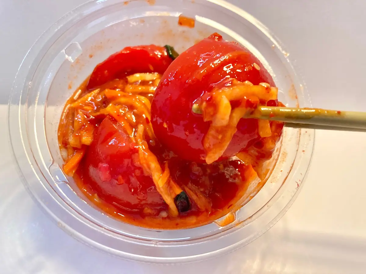 セブンイレブン　韓国イチ推しグルメフェア　カップデリ　トマトキムチ