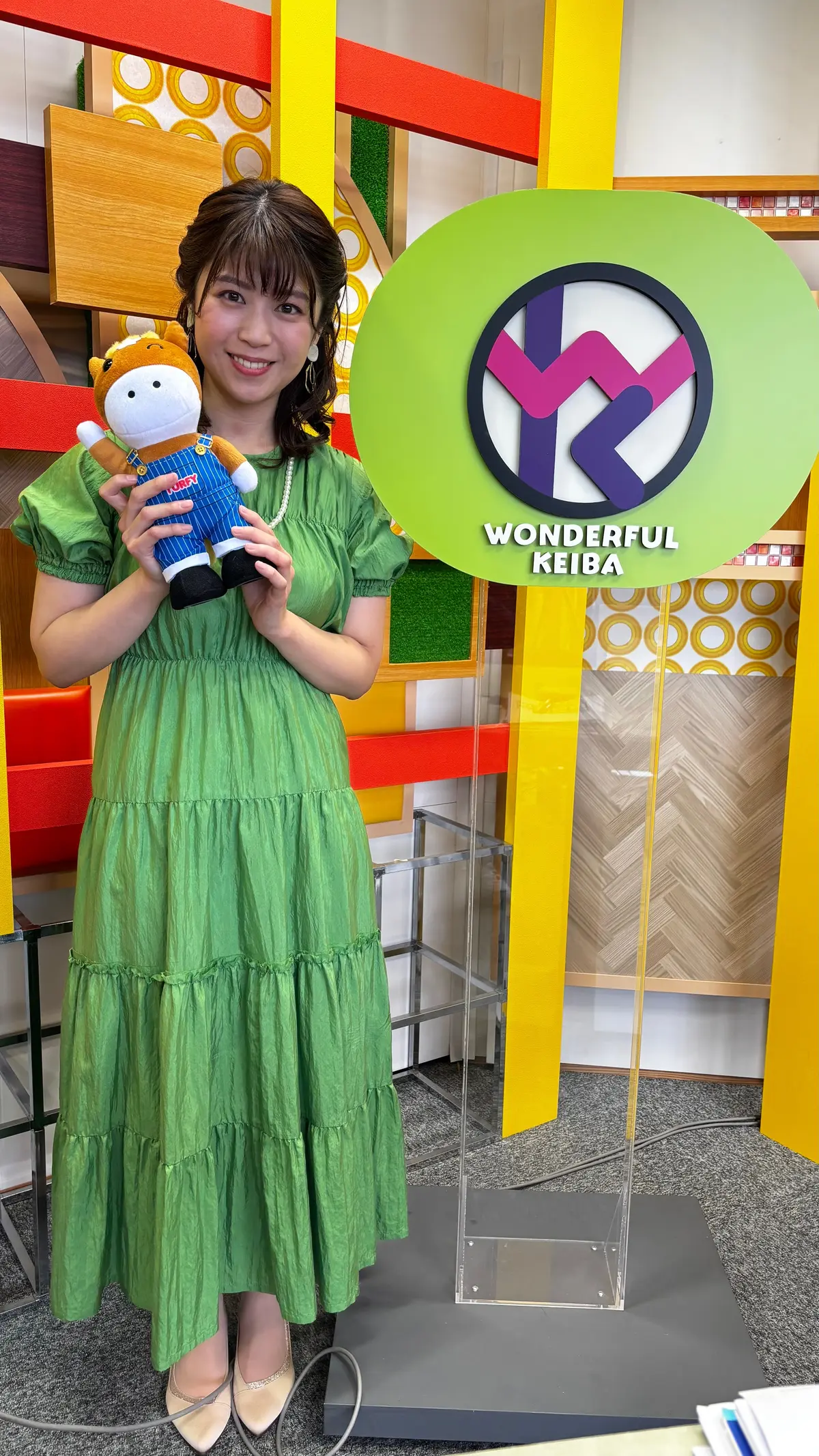 競馬が好きで、競馬番組のMCを担当しています