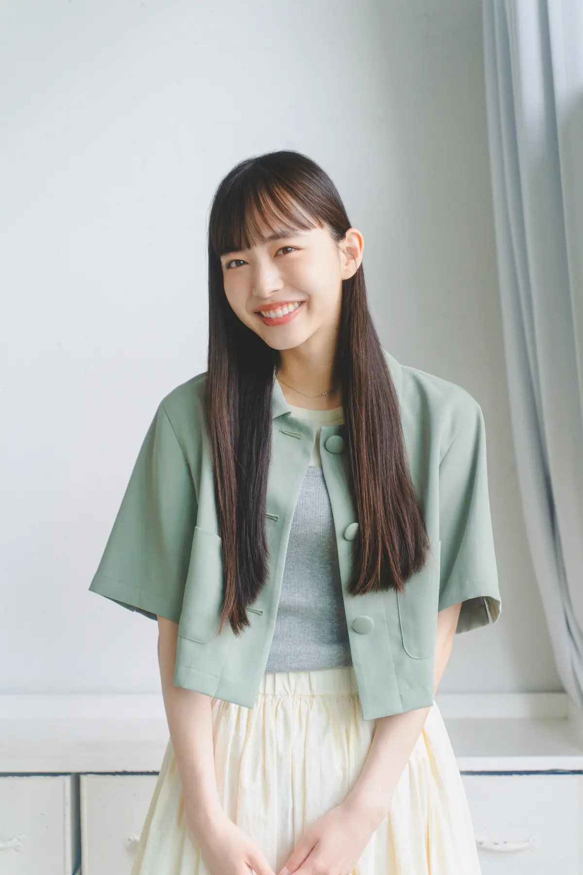 井桁弘恵 MORE 連載