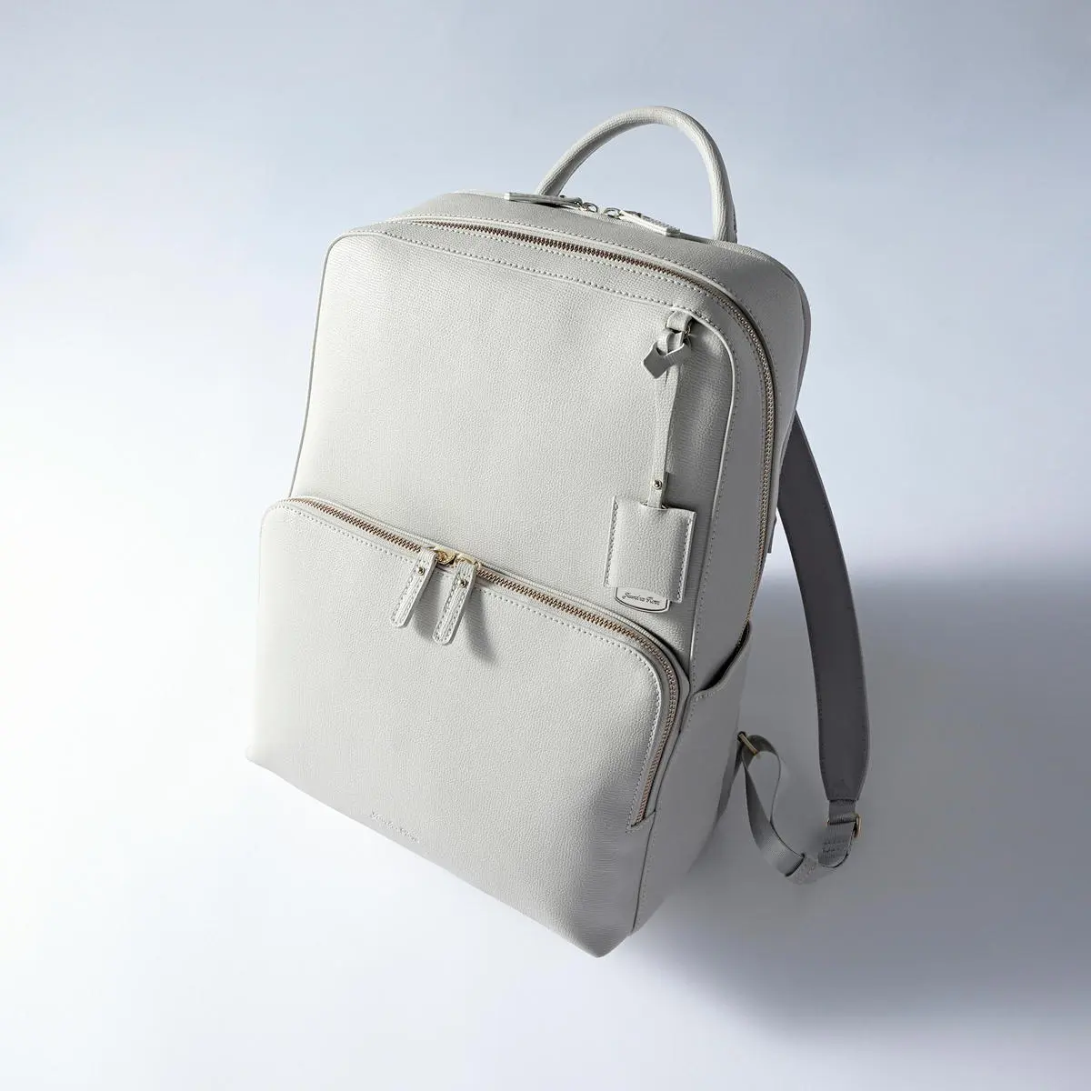 1万円台のきれいめリュック　Jewelna Roseの白リュック