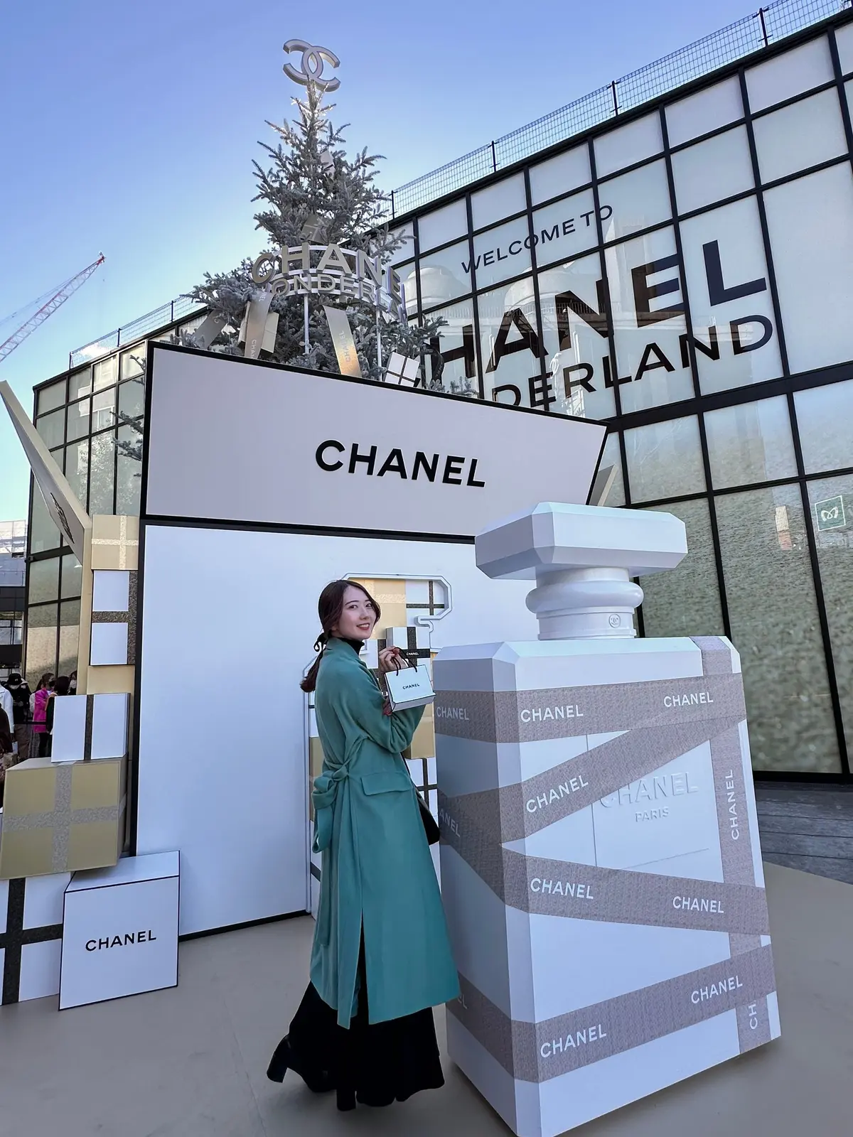 リアルワンダーランド！CHANEL クリスマス限定POPUPに行ってきた！ | MORE