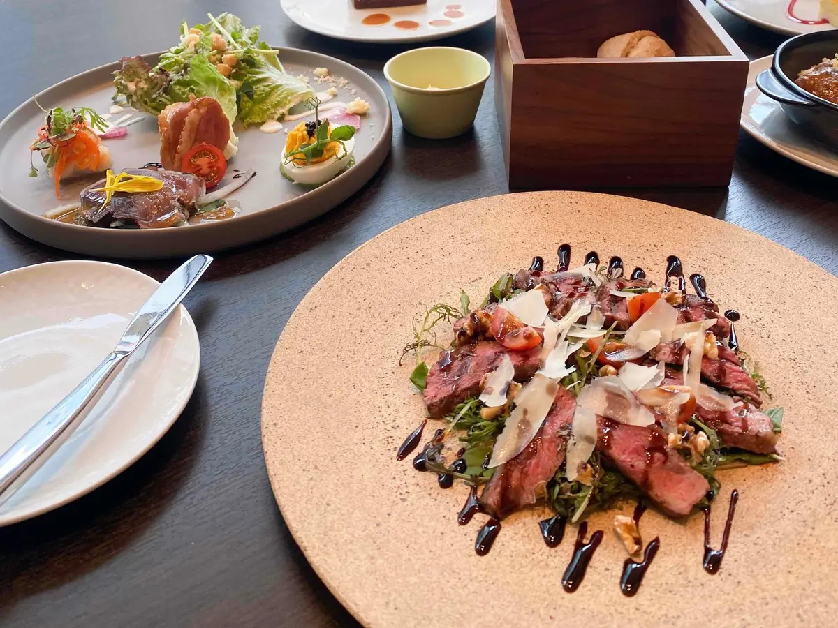 【大阪ホテル】メインは“本日のパイ包み”の画像_24