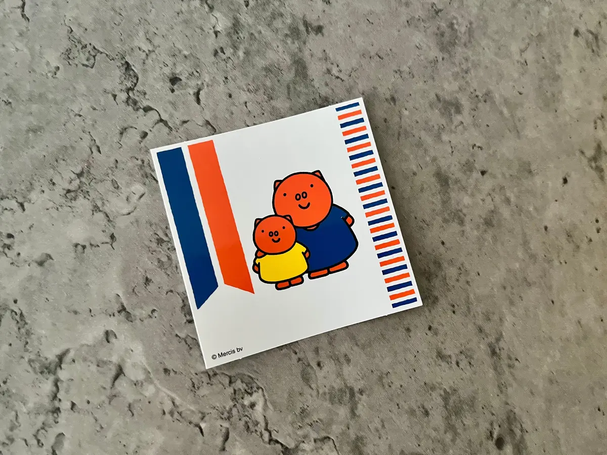 ガトーフェスタハラダのパッケージとポピーとグランティのステッカー