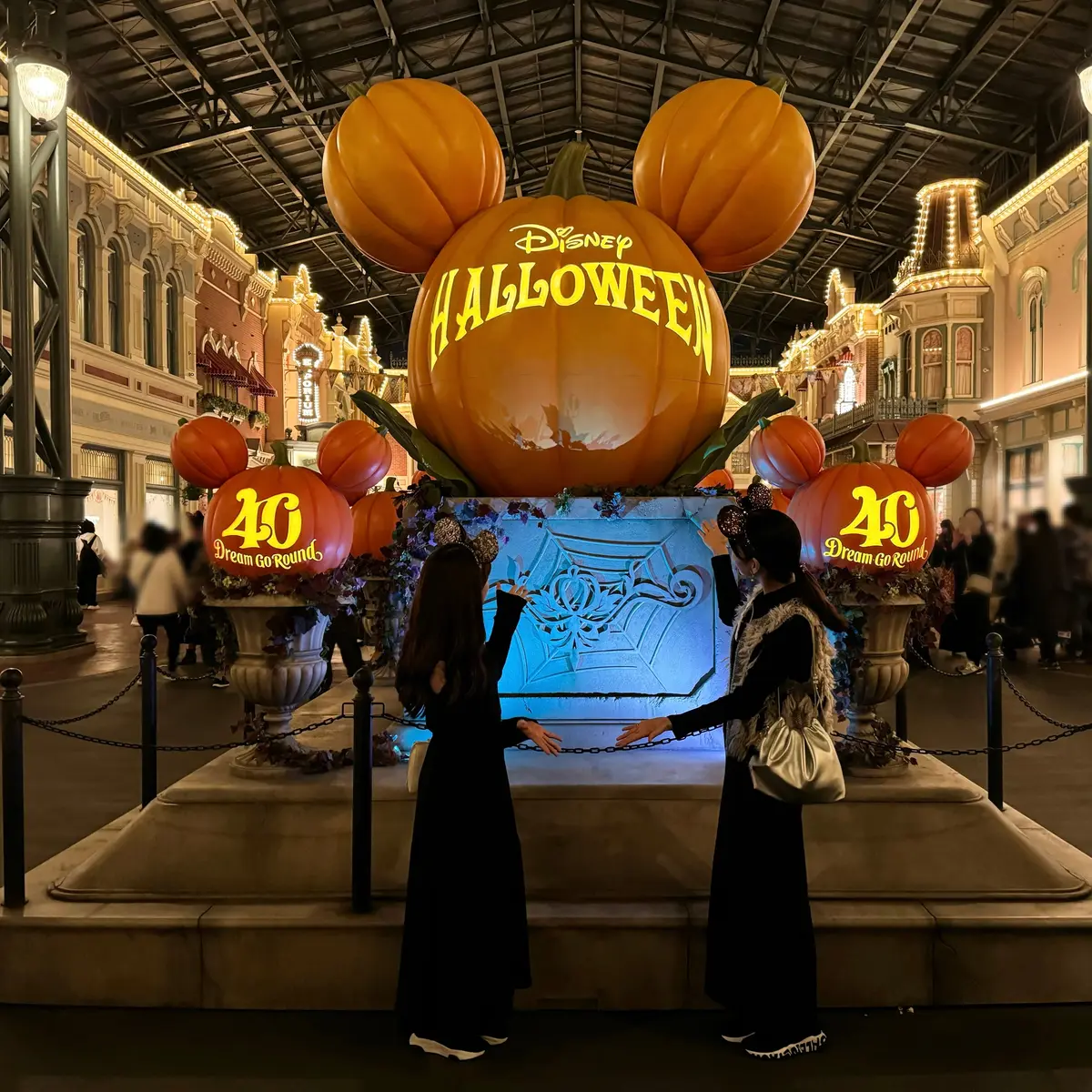 東京ディズニーランド、ディズニーハロウィンのオブジェ