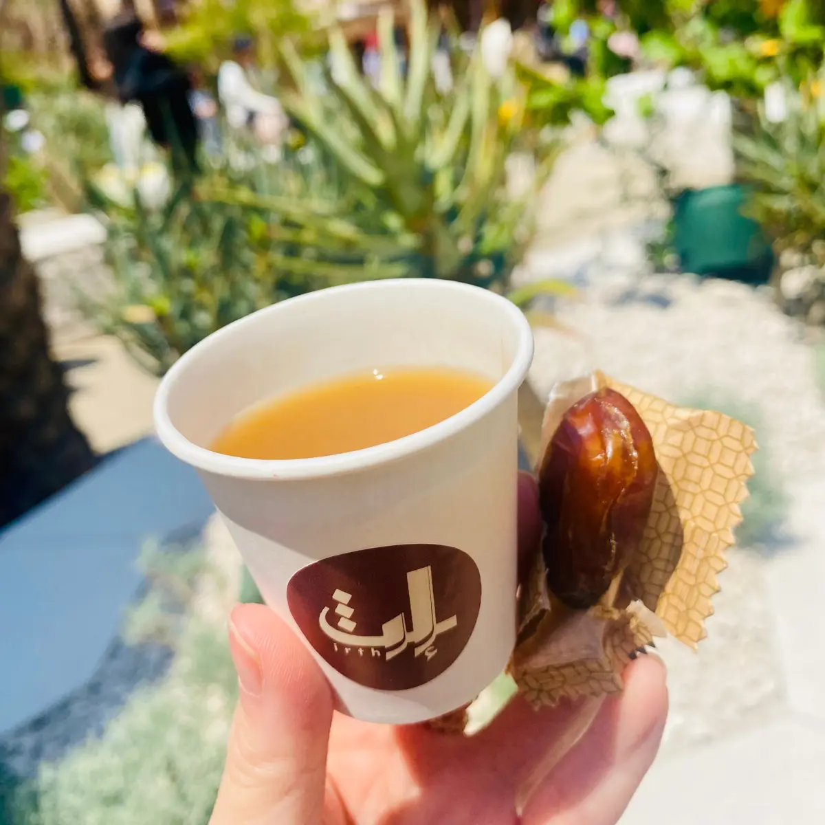 サウジコーヒーとデーツ