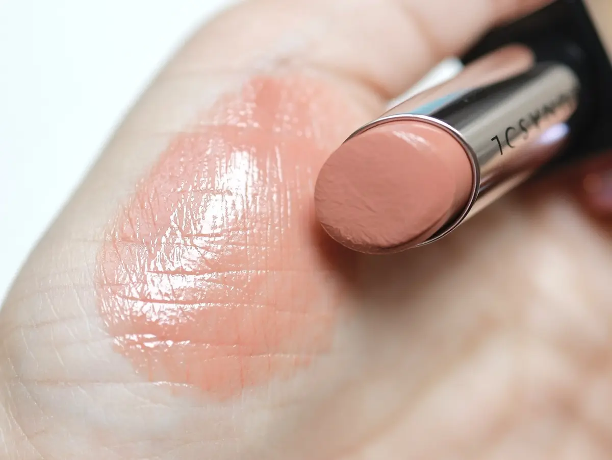 フュージングカラーリップス10ｂ￥のスウォッチ