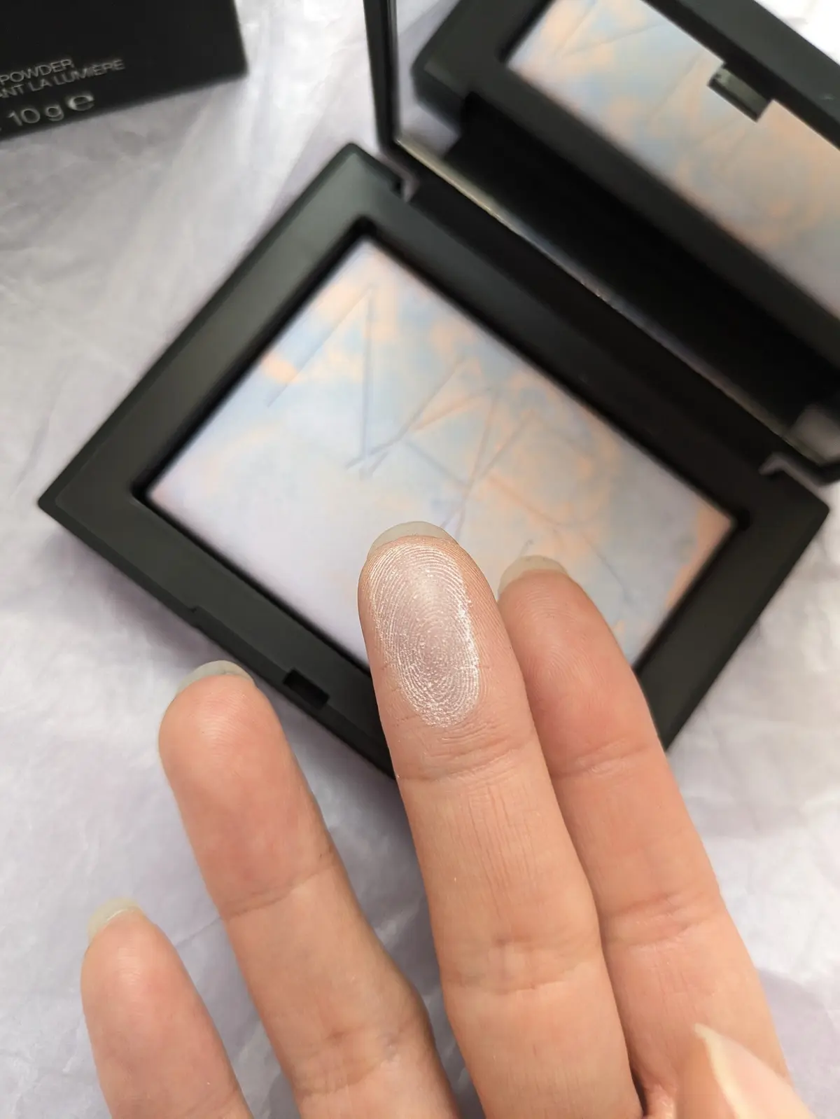 透明感爆誕！SNS話題になり数日で即完売の画像_3