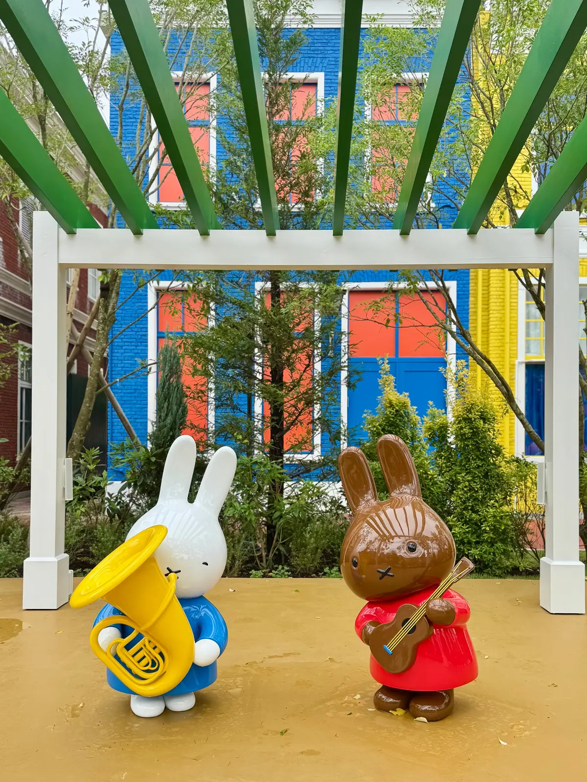 ハウステンボスミッフィーエリアフォトスポット、ボリスとミッフィー