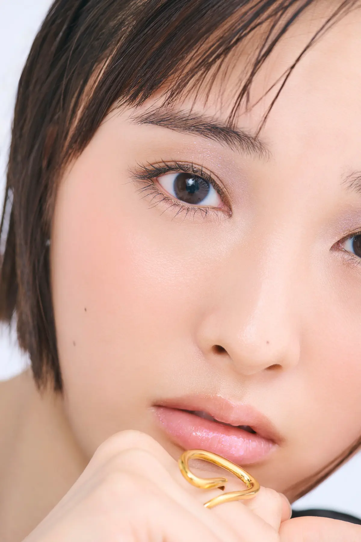 大友花恋　ルナソルメイク