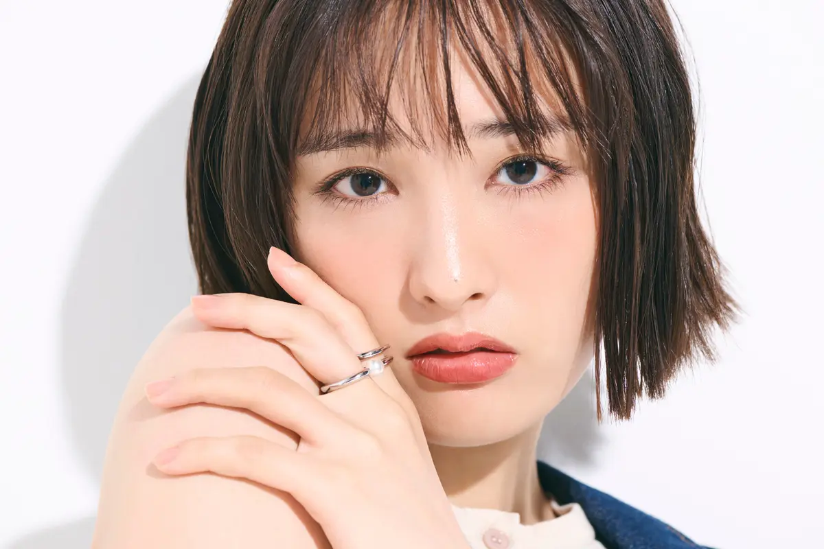 大友花恋　クラランスメイク