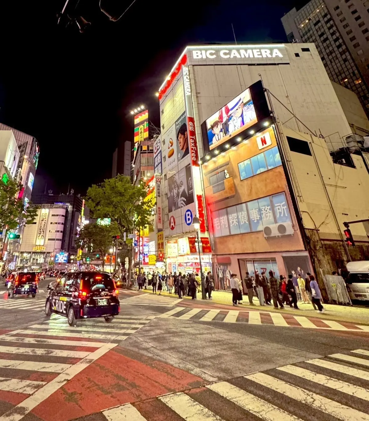 えっ！溶け込みすぎ…🤭渋谷に『毛利探偵事の画像_2