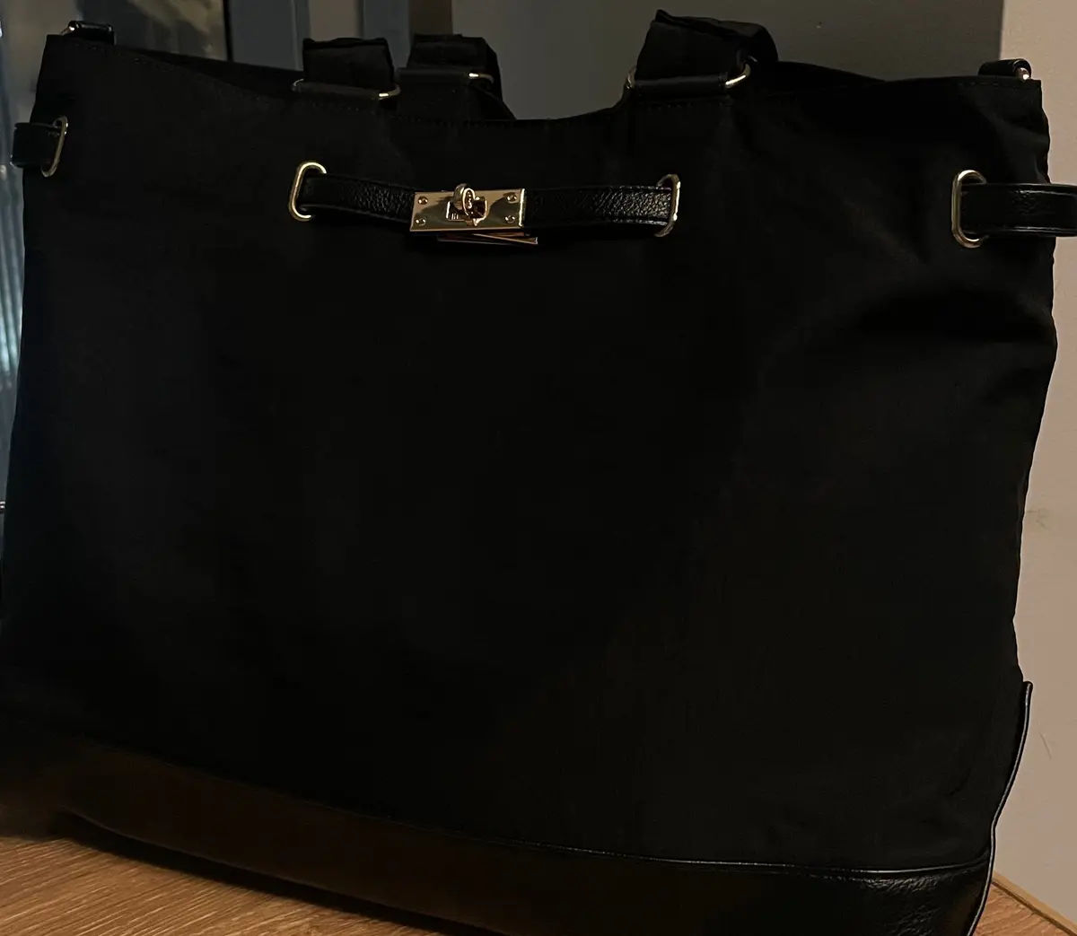 【What's in my bag？ 】の画像_5