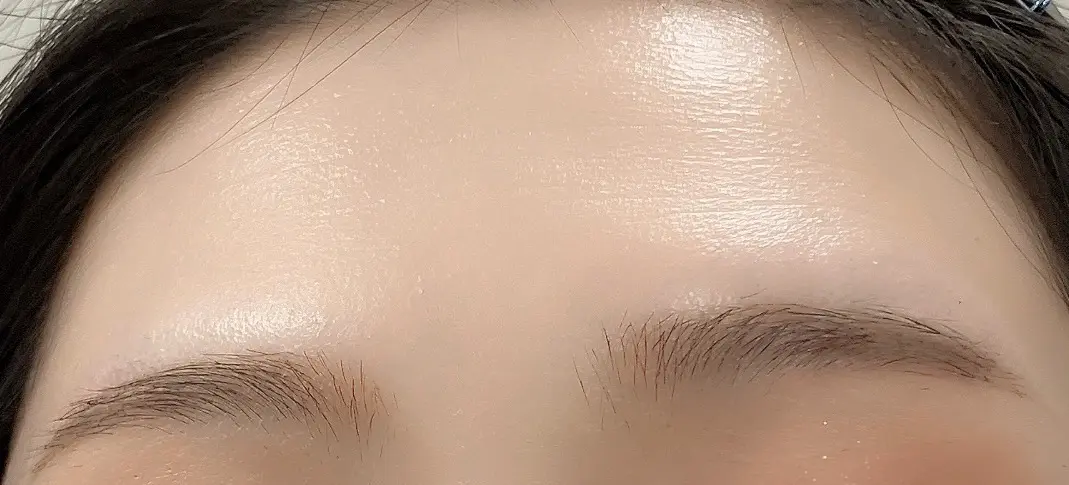 おでこ