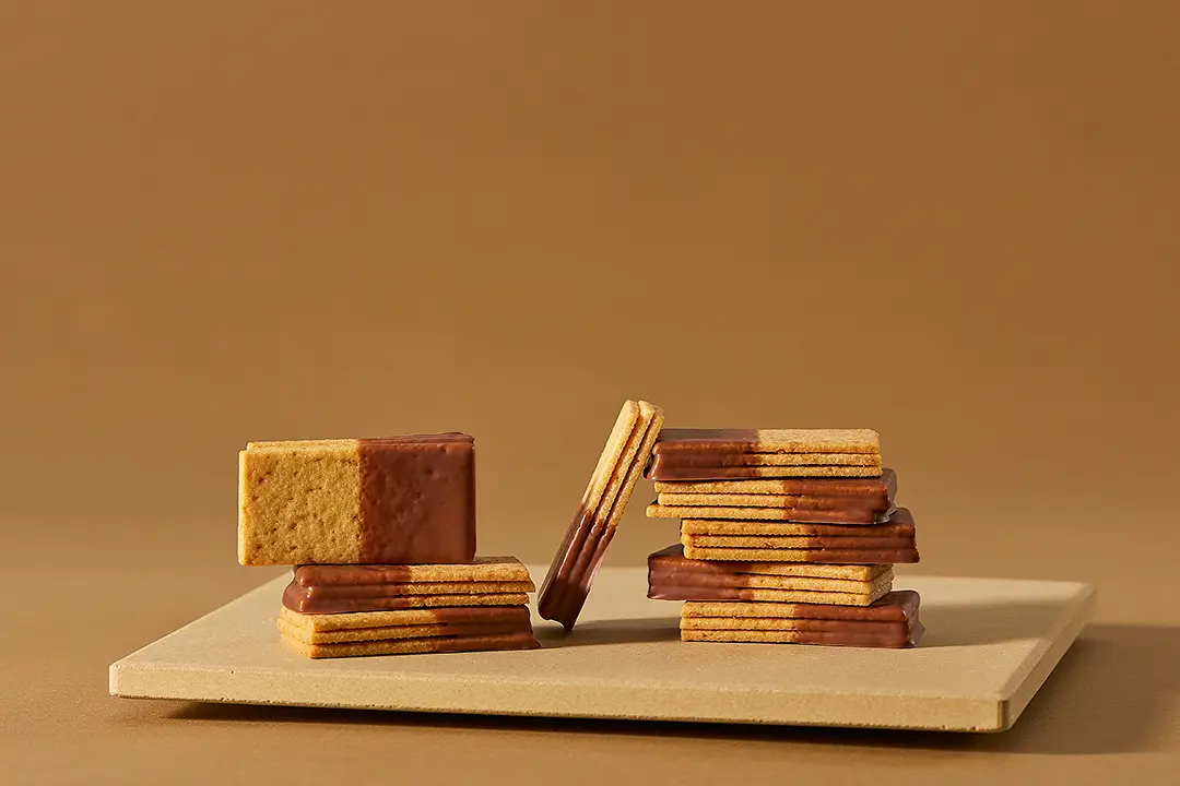 「開拓の詩」三枚重ねチョコがけクッキー／『札幌農学校』