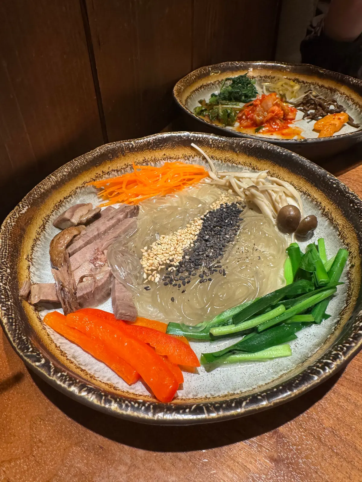 CLASSIC参鶏湯 彩野菜と牛バラのチャプチェ